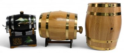 3x Pub Display Alcohol Wooden Barrel Kegs, 2 light oak kegs for wine/beer and Japanese musical box