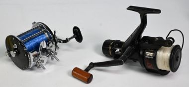 Cormoran CR 30X large fixed spool reel, good bail, 'T' shape wood handle, rear spindle tensioner,