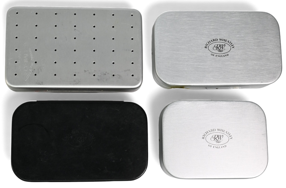 Wheatley alloy fly tin 6" x 3 ½" with swing leaf, foam lined with large quantity of trout nymphs and - Image 2 of 2