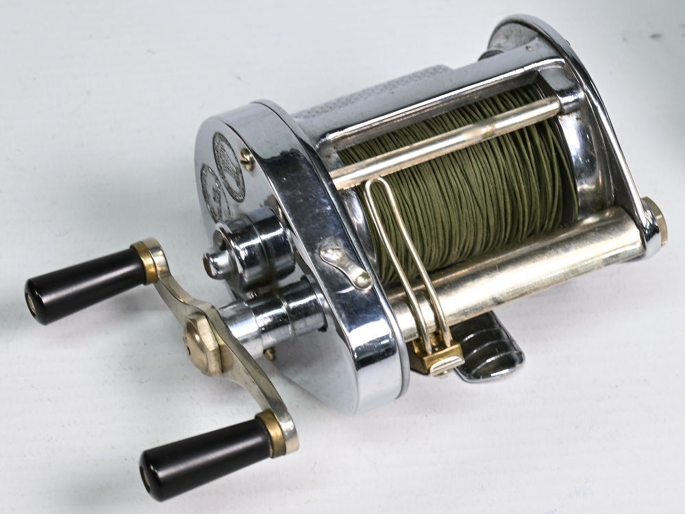 Hardy Bros "The Elarex" bait casting reel, chrome plated on/off check and side tensioner, twin - Image 2 of 2