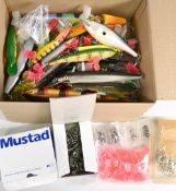 Good collection of saltwater fishing lures, brands include Rapala, Halco, Nilsmaster, Depth Raiders,