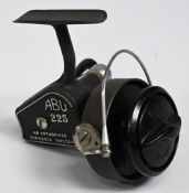 ABU 225 fixed spool reel LHW made in Sweden in black finish, no foot stamp markings, full bail