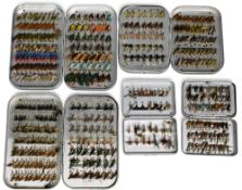 Quality collection of Wheatley alloy fly tins with a huge collection of flies, as follows: Top