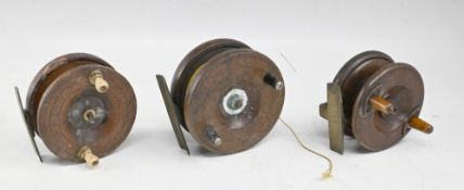 3x Nottingham wood/brass fishtail starback reels, sizes 3