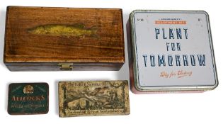 Here we have one wooden box and 3 tins (Allcocks rigs hooks, Balkan Cigarettes and Plant for