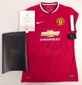 Manchester United Chevrolet shirt signed by the United team, comes with COA (1)
