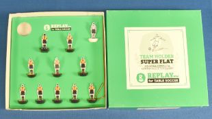 Reply HW for Subbuteo Table Soccer Teams Made in Italy ref number 47 Reggiana red shirts navy