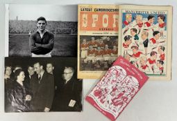 1954 (October) Sport Express Manchester United team on front cover, Charles Buchan’s Monthly October