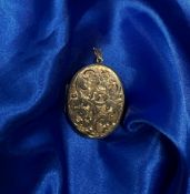 A 9ct yellow gold locket, approx 13.3g