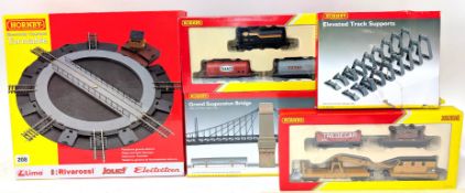 Hornby, 00 gauge, R070- Electrically Operated Turntable, with R6366- 'Fuel Tanker Pack' and 3 Hornby