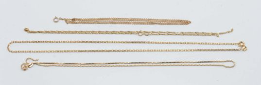 Four 9ct yellow gold necklaces, approx 11.4g.