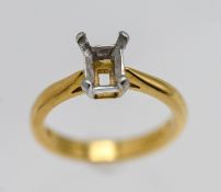 An 18ct gold empty four claw ring mount, approx 3.6g, size H.