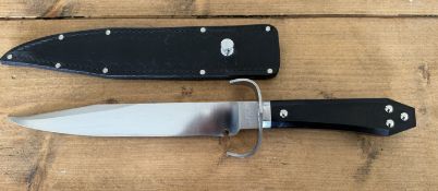 A Bagwell Ontario made Bowie Knife, blade length 26cm. Purchaser must be over the age of 18 and