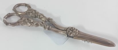 A pair of Victorian silver grape scissors, grapevine decoration to handle, hallmarked Birmingham