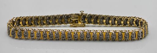 A diamond set bracelet, set in 9ct yellow gold, length approx 19cm, total weight approx 11.4g.