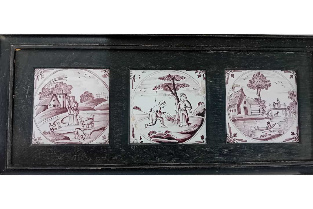 A collection of stained glass roundels, windows, etc, together with a coat of arms painting, and - Image 4 of 4