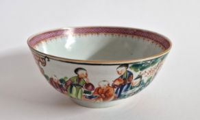 A Mandarin palette ‘famille-rose’ bowl, late Qianlong (1736-1795), Decorated around the exterior