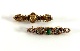 A 15ct yellow gold brooch set with a heart in centre, approx 3.1g together with another brooch set