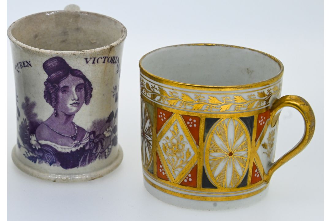 A Derby can with gilt decoration, together with a transferware Victoria commemorative mug, and a - Image 2 of 8