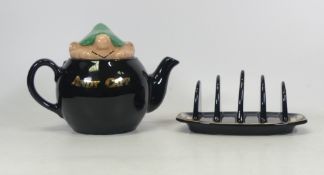 Wade, Andy Capp Figural Teapot and Toast Rack (2)