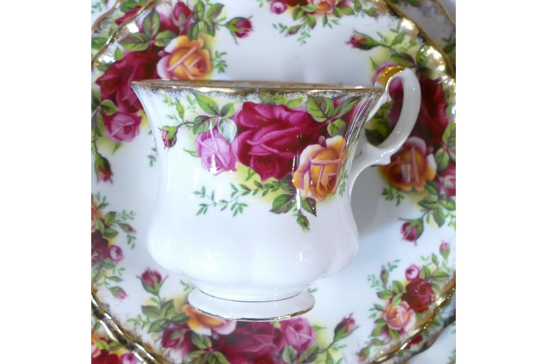 Royal Albert, large collection of Old Country Roses tea ware includes oval serving platters, two - Image 1 of 5