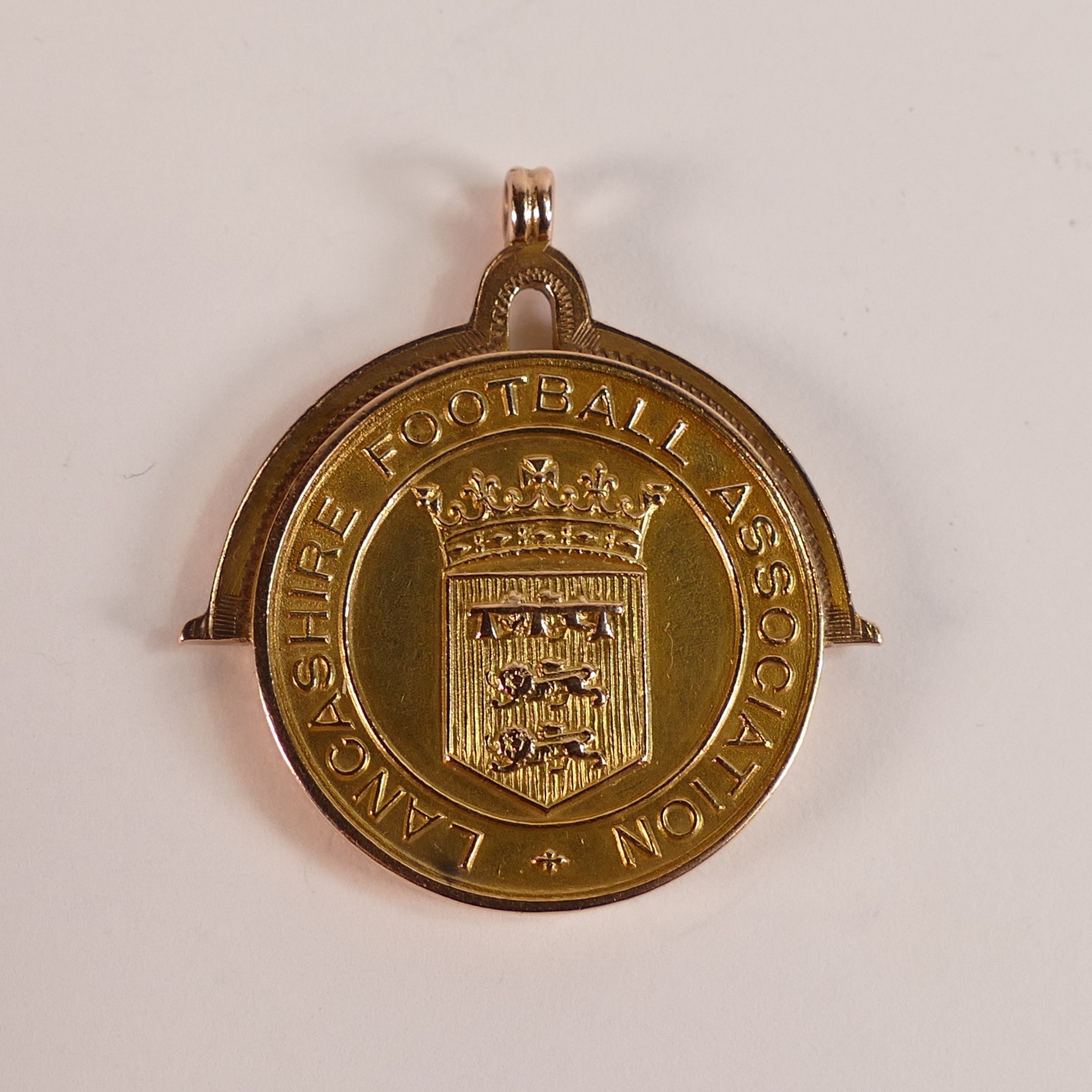 William (Billy) Dale, Manchester United's senior cup winners medal, 9ct gold, Lancashire Football
