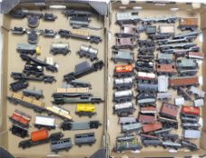 Collection of mainly loose Hornby Dublo OO gauge freight wagons, vans and tankers. (2 Trays)