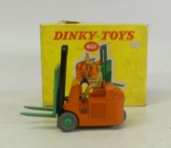 Dinky Toys 401 Coventry Climax Fork Lift Truck - Burnt orange body, black mast, mid-green forks