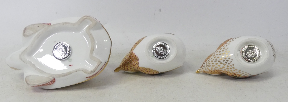 Royal Crown Derby Paperweights to include Tortoise, Wren, Robin all silver stoppers (3) - Image 2 of 2