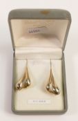 Pair 9ct gold drop earrings, 6.1g.