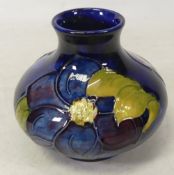 Moorcroft squat vase anemone on cobalt blue ground, Height 7cm