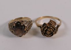 2 x 9ct gold rings, 1 set smokey quartz, sizes O & U, 7.5g