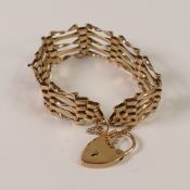 9ct gold gate bracelet with heart clasp, 10.7g.