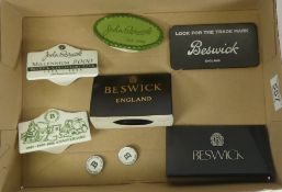 Beswick Advertising small plaques with coaster and two collectors brooches (1Tray)