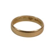 18ct gold wedding ring,size M/N, 2.9g.