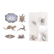 10 x pieces of marcasite set jewellery including a large Wedgwood brooch & earrings. Gross 75g.