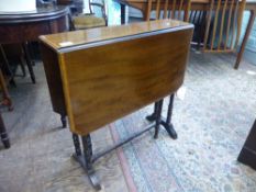 Inlaid mahogany drop-leaf table 90cm L x 69cm W x 71cm H