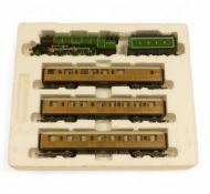Hornby Flying Scotsman train set including LNER Class A3 4-6-2 steam locomotive and 3 LNER Coaches