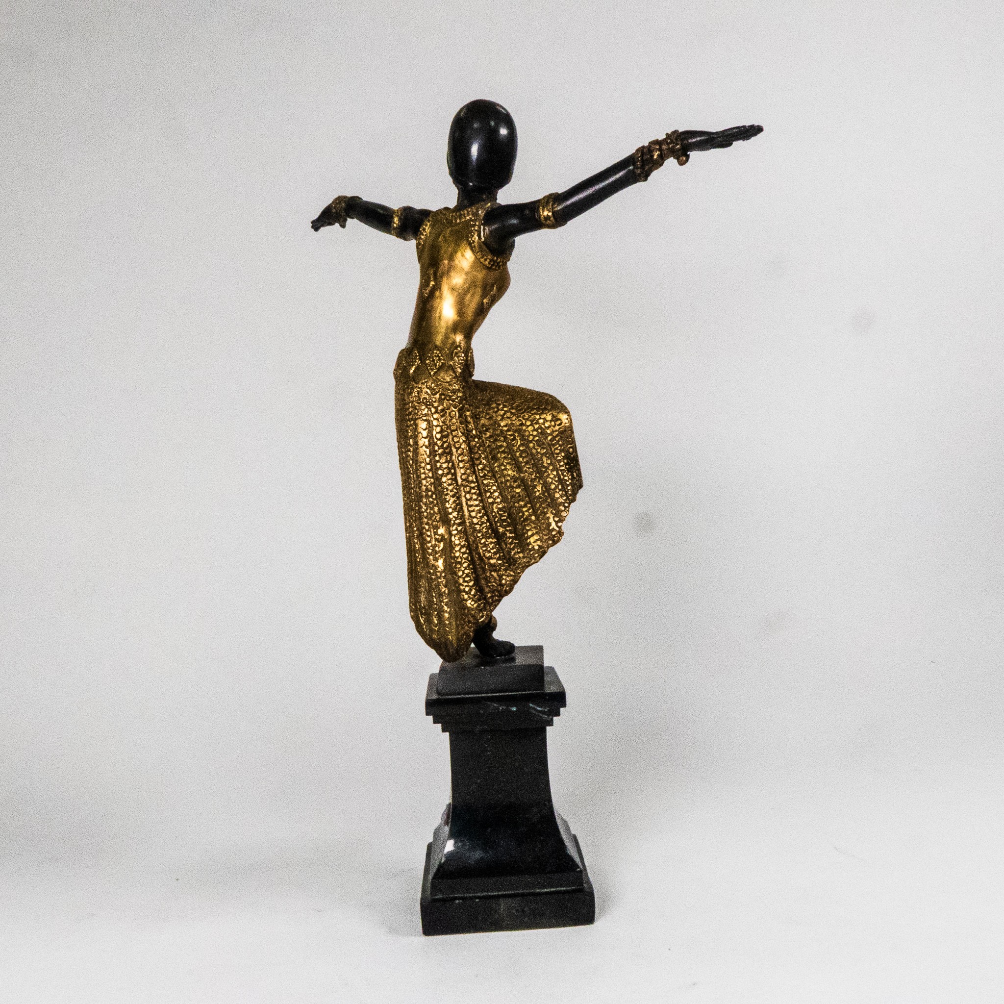Art Deco style Bronze Egyptian Dancer after DH Chiparus on heavy marble base, height 37cm. - Image 3 of 3