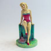 Kevin Francis 'The Marilyn Monroe' figurine, limited edition 854/2000, 25cm tall, complete with