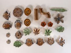 Wade selection to include:- fish trinket dishes, dog and cat face trinket dishes, flower shaped