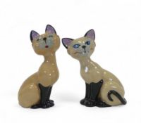 Wade Disney Blow Up figurine of Si and Am, the Siamese cats, from Lady and the Tramp. (2)