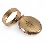 9ct gold wedding ring, size K, 1.5g and 9ct back and front oval locket, 3.7g. (2)