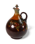 Royal Doulton Dewars Kingsware Embossed Whiskey Decanter depicting golfers.(decanter has been