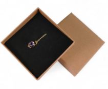 9ct gold amethyst pendant and chain, 1.8g.