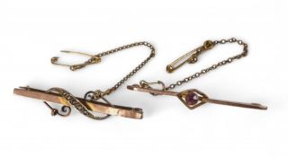 Two 9ct rose gold bar brooches, 4g.
