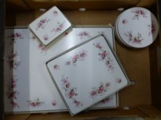 Royal Albert Lavender Rose pattern table mats, placemats and coasters, including a boxed set of 2