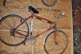 A VINDEC VINTAGE GENTS BIKE with 23in frame, five speed Huret gears
