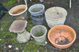 A COLLECTION OF GARDEN POTS AND ORNAMENTS,including a modern composite bird bath, height 34cm, two