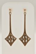 A PAIR OF 9CT GOLD 'OLE GORIE' CELTIC PATTERN DROP EARRINGS, fitted to the post and scroll fittings,